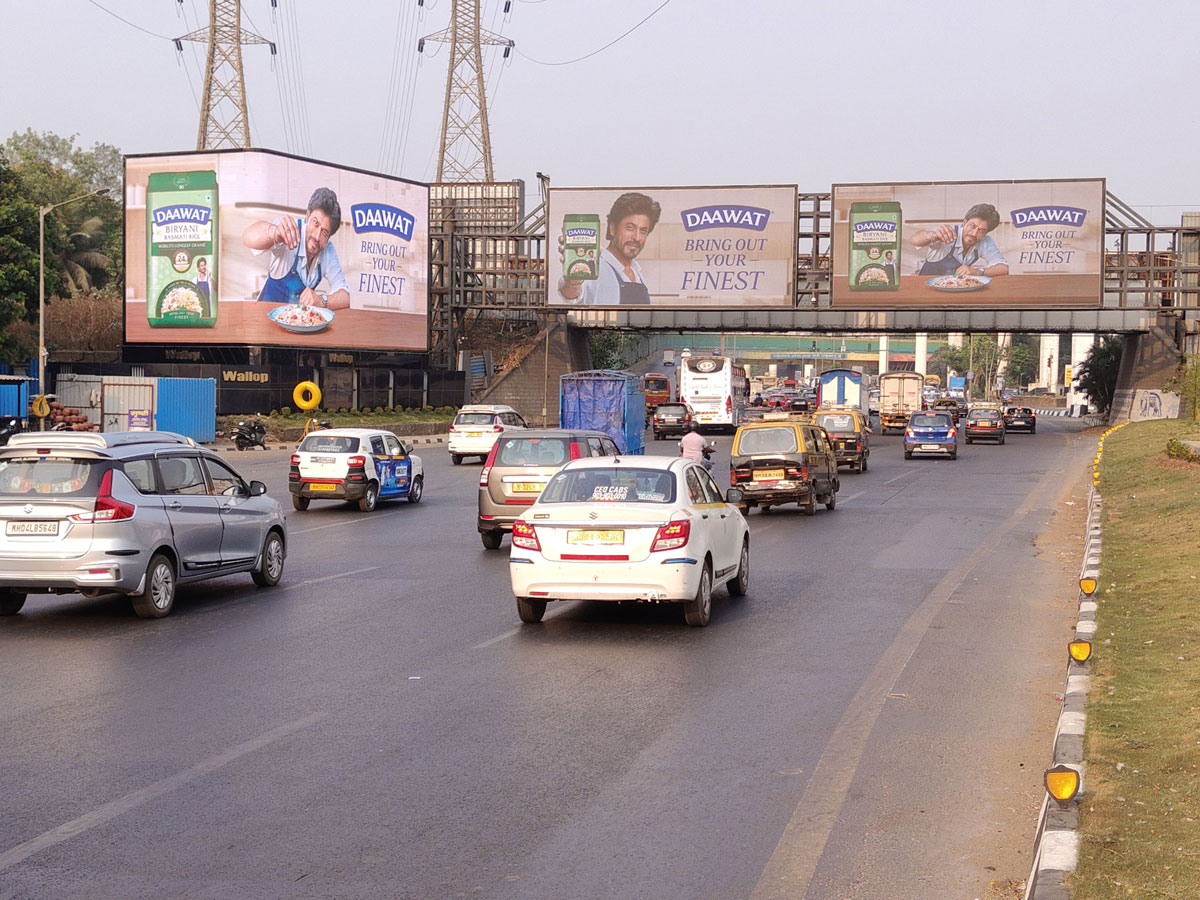 Daawat’s ‘Bring Out Your Finest’ OOH Campaign Featuring Shah Rukh Khan