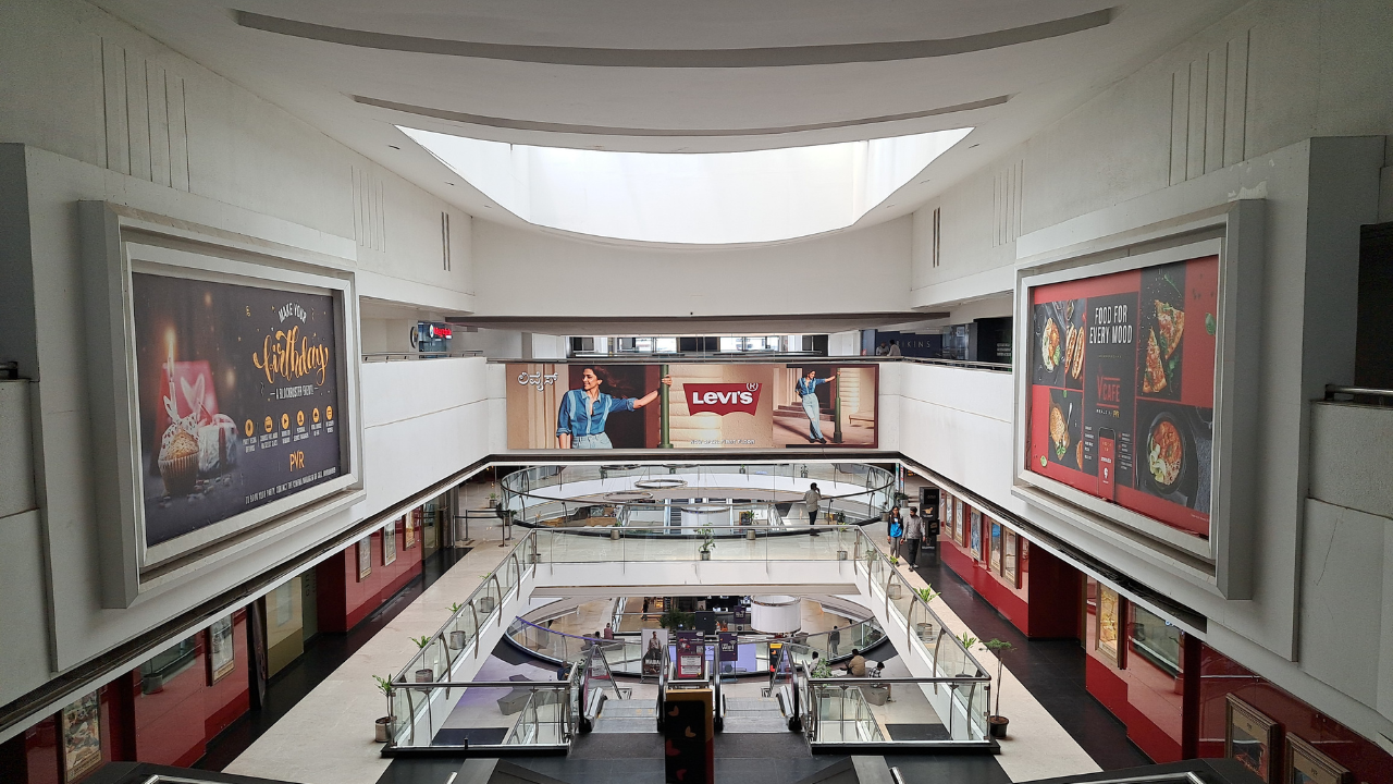 Understanding Mall Footfall Trends in South India for Smarter Brand Advertising